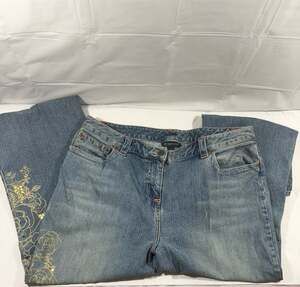 INC International Concepts Woman Jeans 16W Blue Denim Gold Floral Embroidered St